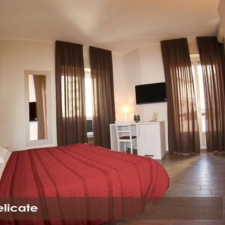 Baldassarre Milan Bagian luar foto